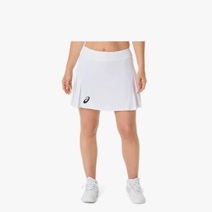 🌸ADIDAS WOMEN’S WHITE TENNIS SKIRT SIZE 4🌸